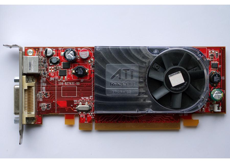 ATI Radeon ATI-102-B27602(B) HD 2400XT 256MB PCIe